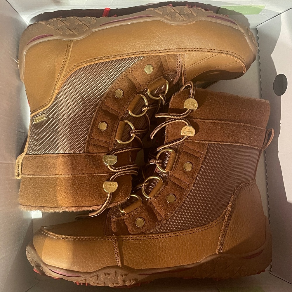 Brand New Women’s PAJAR Galice Lace-Up Boot